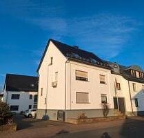 Frei stehendes Haus, ca. 150 m² zu vermieten, Klima, neue Fotos - Limburg an der Lahn Ahlbach