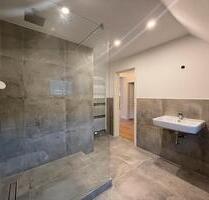 OBK ! Sanierte 3-Zi-Whg mit Balkon - Düsseldorf Niederkassel