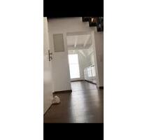 lichtdurchflutete Maisonette DG-Whg in D-Benrath zu vermieten - Wegberg