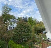 PROVISIONSFREI - 2-Zi-Wohnung im OG, mit EBK, großem Balkon, Blick zum Bachlauf, Kellerabteil, Carportstellplatz, in 87724 Ottobeuren