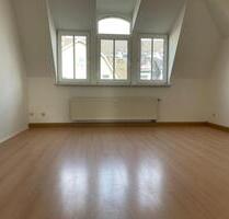 Helle 3-Zimmer-Dachgeschoss-Wohnung - Plauen