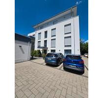 Wunderschöne 3 Zi. Wohnung, gr. Balkon, Aufzug, Neubau - Bergheim Ahe