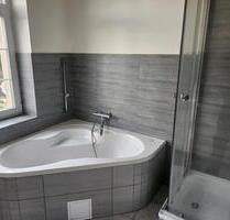 Sehr schöne,ruhige,moderne und kernsanierte 2-Zimmer-Wohnung - Treuen