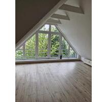 Wohnung in Elmenhorst - 12,00 EUR Kaltmiete, ca.  140,00 m² in Elmenhorst/Lichtenhagen (PLZ: 18107)