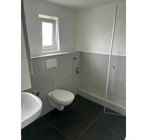 3 Zimmer Terrassenwohnung, Duschbad, Einbauküche, saniert - Bad Segeberg