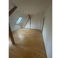 3-Raum-DG-Wohnung in Gera mit Einbauküche Gartennutzung