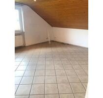 Idyllische Dachgeschosswohnung mit Panoramablick ! - Lützelbach