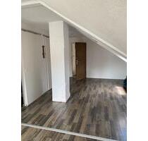 2 Zimmer Dachgeschosswohnung - 600,00 EUR Kaltmiete, in Birkenfeld (PLZ: 75217)