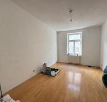 *Bockenheim* Renovierte 3-Zimmer-Altbauwohnung mit EBK - Frankfurt am Main