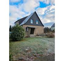 Einfamilienhaus für Macher! - 215.000,00 EUR Kaufpreis, ca.  120,00 m² in Freiberg (PLZ: 09599)