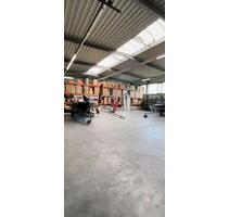 Hohe Warmhalle - 3,00&nbsp;EUR Kaltmiete, ca.&nbsp; 425,00&nbsp;m&sup2; in Wilkau-Haßlau (PLZ: 08112)