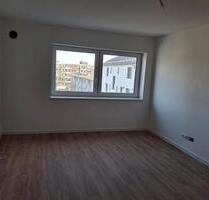 Citylage 3 ZKDB verfügbar ab April im gemütlichen Dachgeschoß zu vermieten - Bremerhaven Mitte