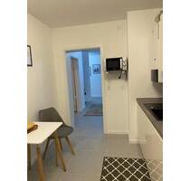 4 Zimmerwohnung . - 2.000,00 EUR Kaltmiete, ca.  110,00 m² in Steinwenden (PLZ: 66879)