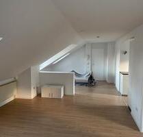 Dachgeschosswohnung zur Miete - 440,00 EUR Kaltmiete, in Wertheim (PLZ: 97877)