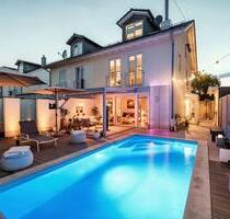 HEGERICH: Pure Exklusivität in jeder Linie – Hochwertige Doppelhaushälfte in Vaterstetten-Baldham