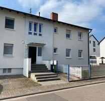 Helle 3,5-Zimmer-Etagenwohnung 2-Fam. Haus, Garage, Garten - Klingenmünster