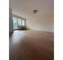 2 ZKB Balkon Saarbrücken, unter 068383042 bitte anrufen