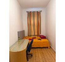 Mietwohnung - 450,00 EUR Kaltmiete, in Berlin (PLZ: 10965) Friedrichshain-Kreuzberg