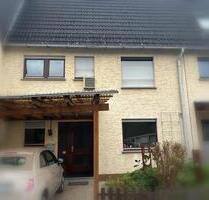 Schönes Reihenmittelhaus mit Garten und Balkon - Hameln