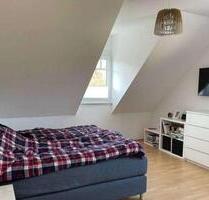 Top Lage - Wunderschöne 3-Zimmer-DG-Wohnung gehobener Ausstattung - Bad Homburg vor der Höhe Gonzenheim
