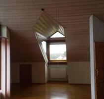 Lichtdurchflutete große 4-Zimmer.Dachgeschoßwohnung - Bad Buchau