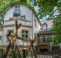 Charmante Büroeinheit in denkmalgeschützter Villa in Dresden-Striesen