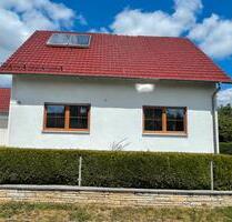 Charmantes Einfamilienhaus mit großem Garten und vielen Chancen - Seubersdorf in der Oberpfalz