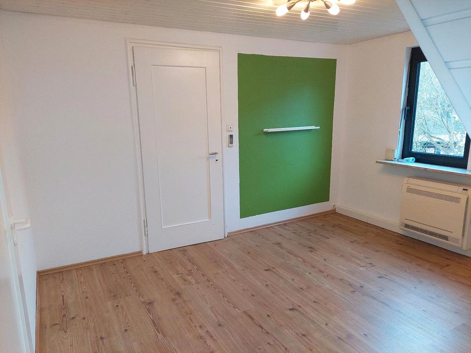3 Zimmer Wohnung zu Vermieten - 950,00 EUR Kaltmiete, ca.  70,00 m² in Freiberg am Neckar (PLZ: 71691)