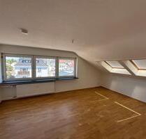 Neu renovierte 4 ZKB in Alt- Saarbrücken