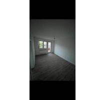 2-Raumwohnung ab 01.09 mit BalkonEBK in Wandersleben - Drei Gleichen