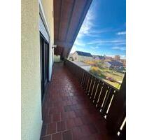 Großzügige 4-zimmer-wohnung in Schwandorf-Ettmannsdorf