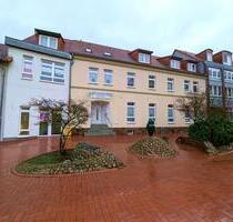 2. OG 2 Zimmer mit großer Loggia + Neue Küche ab Dezember 25 - Friedland