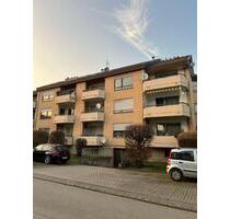 Attraktive 3-Zimmer-Wohnung mit zwei Balkonen, Einbauküche und St - Filderstadt