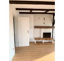 Ostviertel Altbauwohnung mit Charme und Loggia – zentrumsnah - Göttingen Oststadt