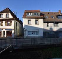 Charmante 3,5-Zimmer-Dachgeschosswohnung (ca. 75 m²) in gepflegte - Schriesheim