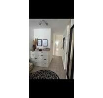 3 Zimmer Wohnung zu vermieten - 950,00 EUR Kaltmiete, ca.  79,00 m² in Krefeld (PLZ: 47798)