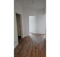 +++TRAUMWOHNUNG+2 RAUM MIT BALKON+BAD M. DUSCHE+FBH+LIFT++UVM.+++ - Leipzig Süd