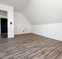 Klein, fein – ganz Ihr Stil? 2 Zi,Kü,Bad Wohnung im neu ausgebauten Dachgeschoss. - Limburg an der Lahn