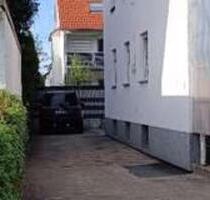 3-Zimmer-DG-Wohnung mit Einbauküche und Balkon in Möglingen