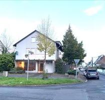 Top-Lage in Urdenbach 3-Familienhaus Reutlinger Str. 9 - Düsseldorf Stadtbezirk 9