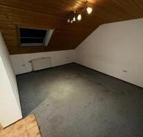3-Zi-DG-Wohnung mit neu ausgebautem Spitzboden & Balkon - Güglingen