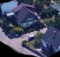 Maxdorf , großes Haus in Feldrandlage