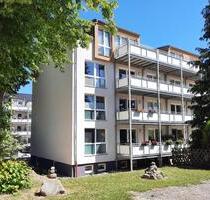ANFRAGESTOPP | Wismar-Süd | 2 Zimmer | Souterrain | offene Wohnküche | Fußbodenheizung | Stellplatz mgl. - Benz