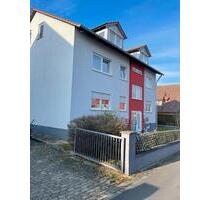 Lichtdurchflutet Dachgeschosswohnung - Emskirchen