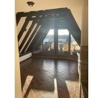 Gemütliche, zentrumsnahe 2 Zimmer Dachgeschosswohnung plus Garage - Hilden Forstbach
