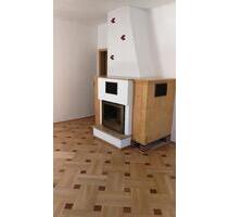 3 Raum Wohnung in Reinsdorf - 490,00 EUR Kaltmiete, in Reinsdorf (PLZ: 08141)