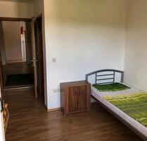 Zimmer zu vermieten - 300,00 EUR Kaltmiete, ca.  20,00 m² in Blaibach (PLZ: 93476)