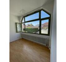 Helle und gepflegte 2-Zimmer-Wohnung mit Duplex-Garage - Straubing