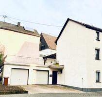 Großzügiges Einfamilienhaus mit großer Terrasse und Garage. - Neuwied Feldkirchen