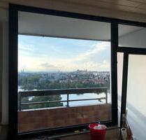 Ein Zimmer Apartment 16 Stock - 150.000,00 EUR Kaufpreis, ca.  28,00 m² in Nürnberg (PLZ: 90451) Eibach